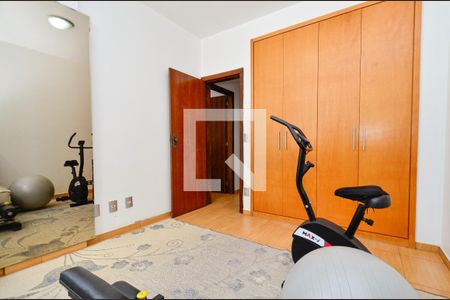 Quarto de apartamento à venda com 4 quartos, 150m² em São José, Belo Horizonte