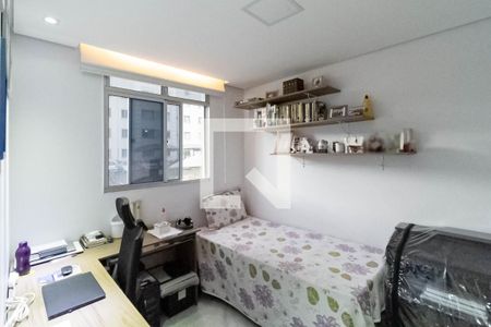 Quarto de apartamento à venda com 2 quartos, 49m² em Castelo, Belo Horizonte