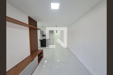 Apartamento à venda com 88m², 3 quartos e 1 vaga Apartamento à venda com 88m², 3 quartos e 1 vagaSala