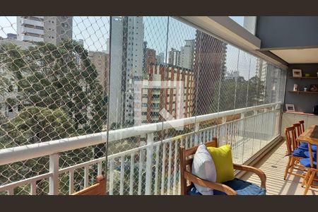 Apartamento à venda com 4 quartos, 238m² em Vila Suzana, São Paulo