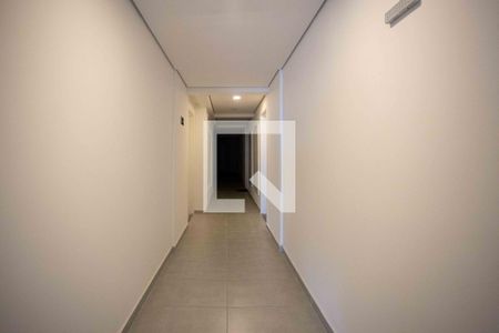 Hall de entrada de apartamento à venda com 2 quartos, 55m² em Centro, Diadema