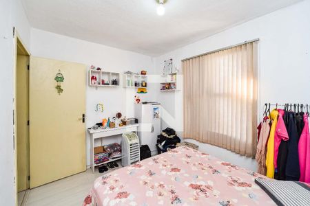 Quarto 1 de apartamento para alugar com 2 quartos, 51m² em Rubem Berta, Porto Alegre