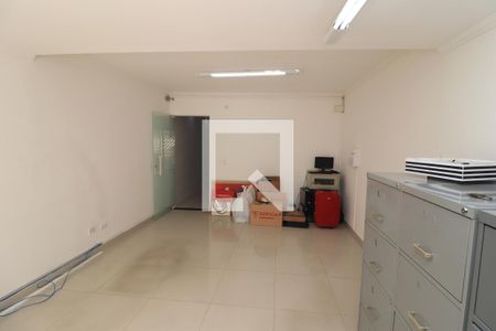 Sala de TV de casa à venda com 2 quartos, 120m² em Chácara Califórnia, São Paulo