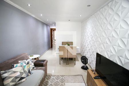 Sala de casa de condomínio para alugar com 2 quartos, 69m² em Parada Xv de Novembro, São Paulo