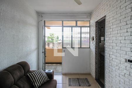 Sala de apartamento para alugar com 1 quarto, 36m² em Vila Emil, Mesquita