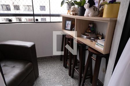 Varanda de apartamento à venda com 2 quartos, 58m² em Vila Bertioga, São Paulo