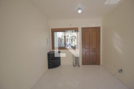 Sala de casa à venda com 3 quartos, 77m² em São José, Canoas