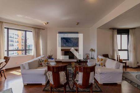 Sala de apartamento à venda com 3 quartos, 257m² em Vila Suzana, São Paulo