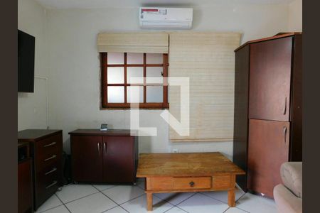 Sala de casa para alugar com 3 quartos, 220m² em Parque Bom Retiro, Paulínia