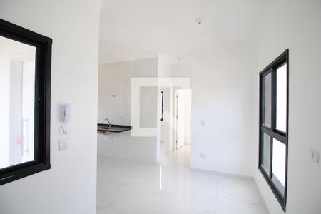 Sala/Cozinha e área de serviço de apartamento à venda com 2 quartos, 39m² em Parque das Paineiras, São Paulo