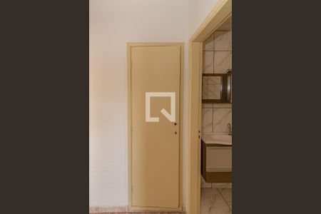 Apartamento para alugar com 50m², 1 quarto e sem vaga Apartamento para alugar com 50m², 1 quarto e sem vagaArmário Corredor