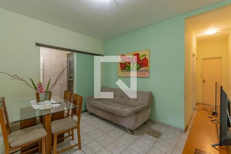 Sala de apartamento para alugar com 3 quartos, 71m² em Heliópolis, Belo Horizonte