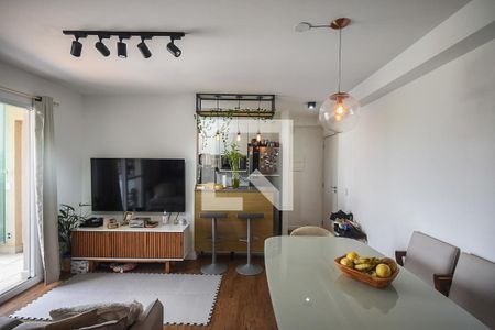 Sala de apartamento à venda com 3 quartos, 72m² em Lar São Paulo, São Paulo
