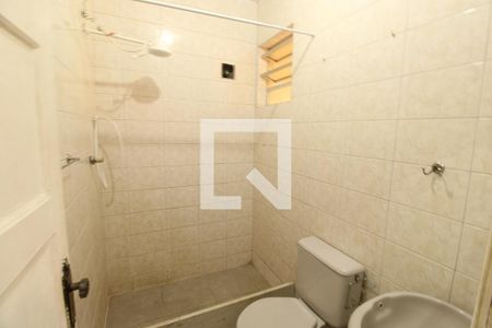 Banheiro de apartamento à venda com 2 quartos, 49m² em Encantado, Rio de Janeiro