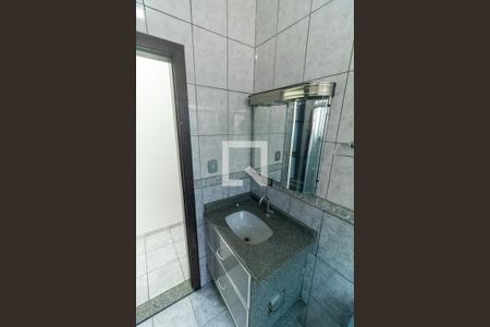 Casa à venda com 137m², 2 quartos e 3 vagas Casa à venda com 137m², 2 quartos e 3 vagasBanheiro