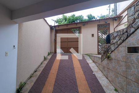 Casa à venda com 137m², 2 quartos e 3 vagas Casa à venda com 137m², 2 quartos e 3 vagasGaragem