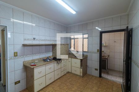 Cozinha de casa à venda com 2 quartos, 137m² em Vila Guilhermina, São Paulo