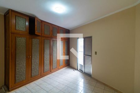 Casa à venda com 137m², 2 quartos e 3 vagas Casa à venda com 137m², 2 quartos e 3 vagasQuarto 2