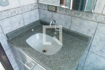 Casa à venda com 137m², 2 quartos e 3 vagas Casa à venda com 137m², 2 quartos e 3 vagasBanheiro