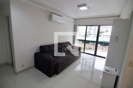 Sala de apartamento para alugar com 2 quartos, 80m² em Barra da Tijuca, Rio de Janeiro