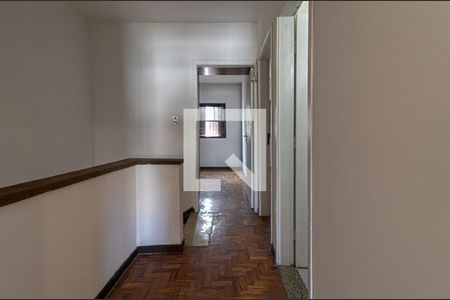 corredor para os comodos_1 de casa à venda com 3 quartos, 150m² em Sacomã, São Paulo