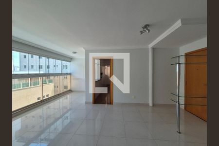 Sala de apartamento à venda com 3 quartos, 99m² em Santa Efigênia, Belo Horizonte