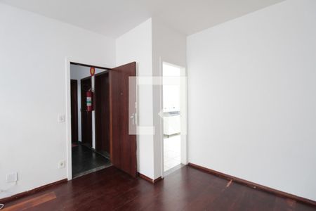 Sala de apartamento à venda com 3 quartos, 90m² em Santa Amelia, Belo Horizonte