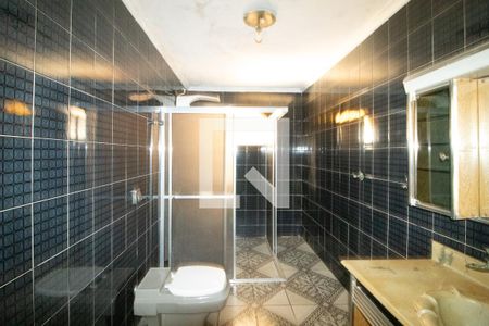 Banheiro social de casa para alugar com 3 quartos, 180m² em Parque Novo Mundo, São Paulo