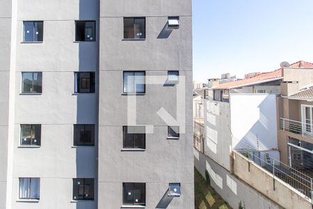 Vista do Quarto 1 de apartamento para alugar com 3 quartos, 51m² em Campo Comprido, Curitiba