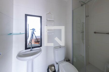 Banheiro de apartamento à venda com 1 quarto, 28m² em Vila Ema, São Paulo