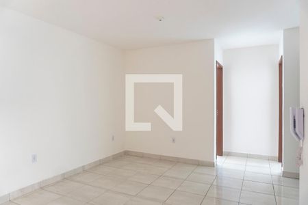 Sala de casa de condomínio para alugar com 2 quartos, 65m² em Rocha, São Gonçalo