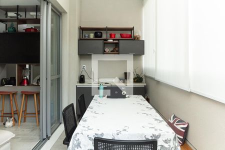 Sala de apartamento para alugar com 2 quartos, 96m² em Indianópolis, São Paulo