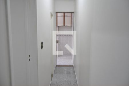Corredor de apartamento à venda com 2 quartos, 60m² em Del Castilho, Rio de Janeiro