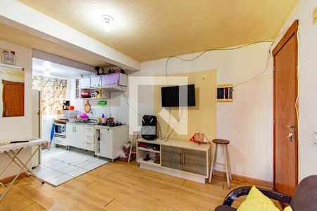 Sala  de apartamento à venda com 2 quartos, 45m² em Rio Branco, Canoas