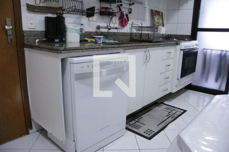 Apartamento à venda com 140m², 3 quartos e 2 vagas Apartamento à venda com 140m², 3 quartos e 2 vagasCozinha