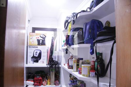 Apartamento à venda com 140m², 3 quartos e 2 vagas Apartamento à venda com 140m², 3 quartos e 2 vagasÁrea de serviço