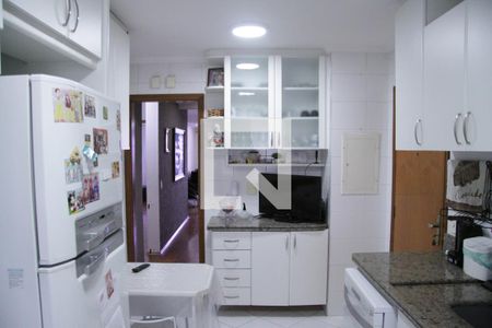 Apartamento à venda com 140m², 3 quartos e 2 vagas Apartamento à venda com 140m², 3 quartos e 2 vagasCozinha