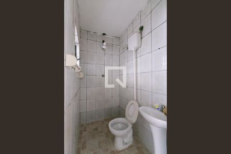 Banheiro de apartamento para alugar com 1 quarto, 28m² em Vila Jacuí, São Paulo