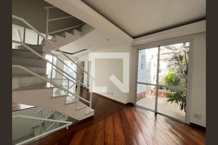 Sala de casa de condomínio à venda com 3 quartos, 134m² em Vila da Saúde, São Paulo