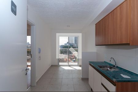 Sala/Cozinha de apartamento para alugar com 1 quarto, 29m² em Barra Funda, São Paulo