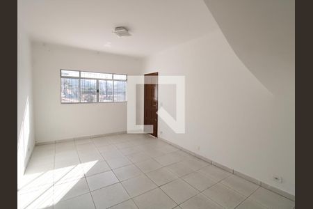 Sala de casa para alugar com 3 quartos, 100m² em Parque Casa de Pedra, São Paulo