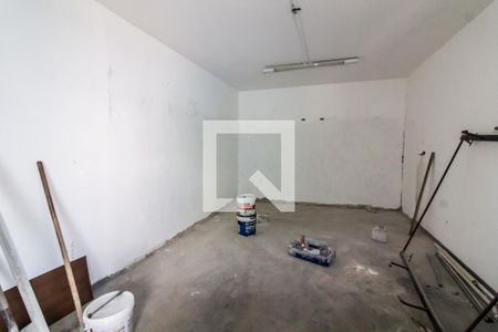Casa à venda com 250m², 5 quartos e 9 vagas Casa à venda com 250m², 5 quartos e 9 vagasQuarto Edícula