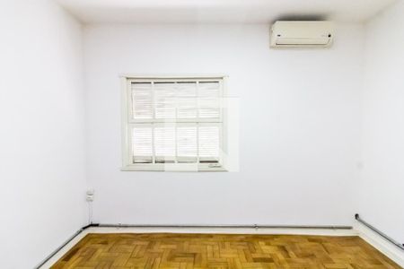 Casa à venda com 250m², 5 quartos e 9 vagas Casa à venda com 250m², 5 quartos e 9 vagasQuarto 2