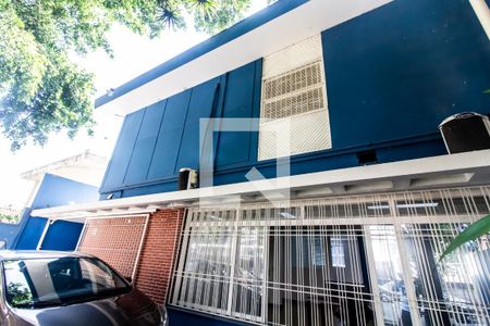 Casa à venda com 250m², 5 quartos e 9 vagas Casa à venda com 250m², 5 quartos e 9 vagasGaragem