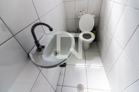 Casa à venda com 250m², 5 quartos e 9 vagas Casa à venda com 250m², 5 quartos e 9 vagasLavabo 2