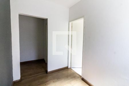 Casa à venda com 250m², 5 quartos e 9 vagas Casa à venda com 250m², 5 quartos e 9 vagasLavanderia