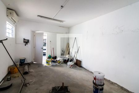 Casa à venda com 250m², 5 quartos e 9 vagas Casa à venda com 250m², 5 quartos e 9 vagasQuarto Edícula