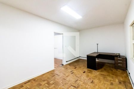 Casa à venda com 250m², 5 quartos e 9 vagas Casa à venda com 250m², 5 quartos e 9 vagasQuarto 1