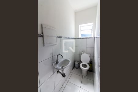 Casa à venda com 250m², 5 quartos e 9 vagas Casa à venda com 250m², 5 quartos e 9 vagasLavabo 2