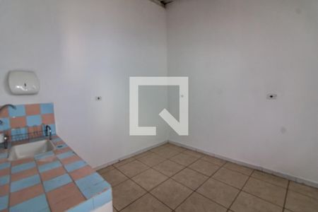 Casa à venda com 250m², 5 quartos e 9 vagas Casa à venda com 250m², 5 quartos e 9 vagasCozinha Edícula